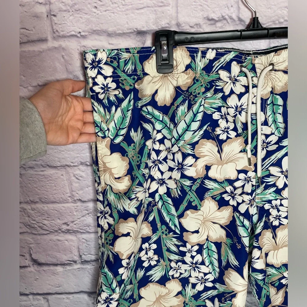 Lands' End‎ Mens Blue Floral Cargo Swim Trunks Size L 36-38 Suit Board Shorts